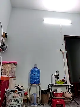 Snapshot of simsim-00 chatting on 10, 4, 2026 simsim-00 online show from 10, 4, 2026