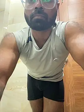 DJLOVE280825 online show from 15, 4, 2026