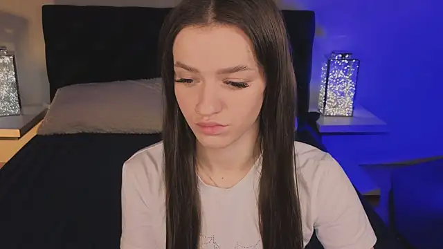 E l i z e  online show from 17, 3, 2026