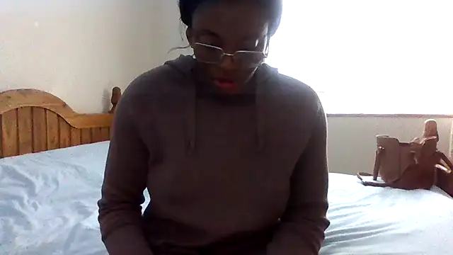 Snapshot of SexyGemBeautyX chatting on 13, 11, 2025 SexyGemBeautyX online show from 13, 11, 2025