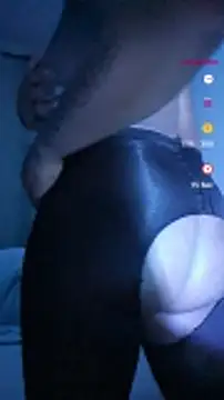 Snapshot of SexyGemBeautyX chatting on 17, 11, 2025 SexyGemBeautyX online show from 17, 11, 2025