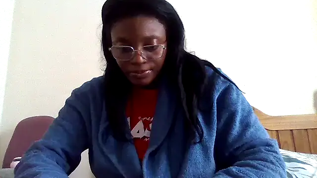 Snapshot of SexyGemBeautyX chatting on 27, 11, 2025 SexyGemBeautyX online show from 27, 11, 2025