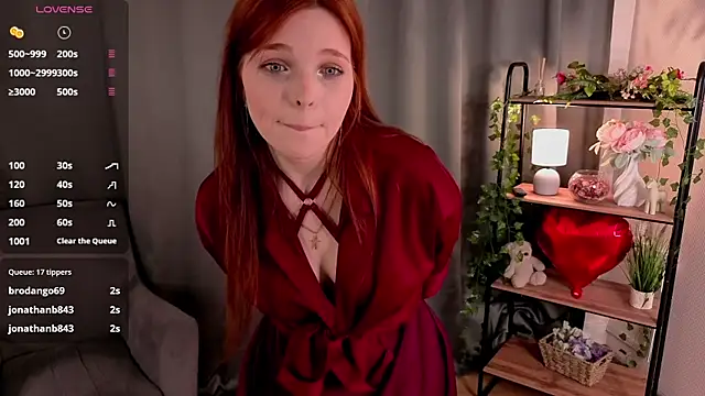 AnnieKim  online show from 8, 4, 2026