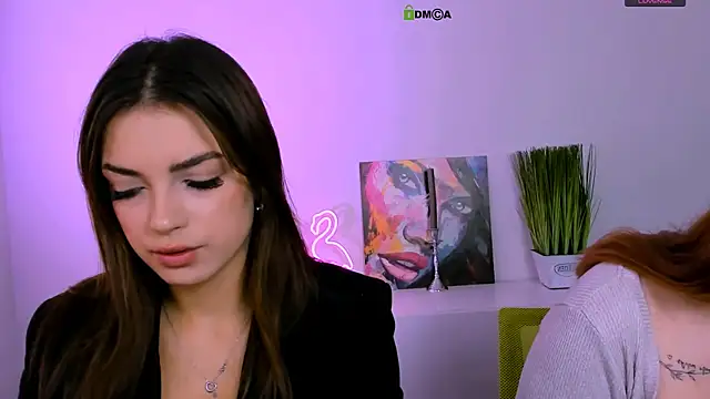 mila glow1 online show from 13, 9, 2025