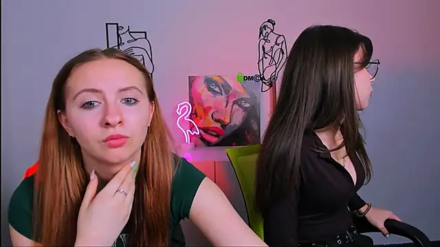 mila glow1 online show from 25, 9, 2025