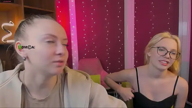 mila glow1 online show from 10, 11, 2025