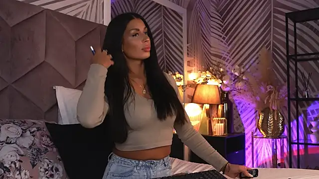 EvaRhea online show from 21, 4, 2026