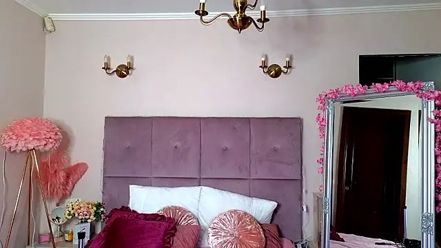 Nicole Bond online show from 21, 2, 2026