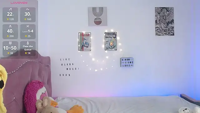 Laramucci online show from 7, 11, 2025