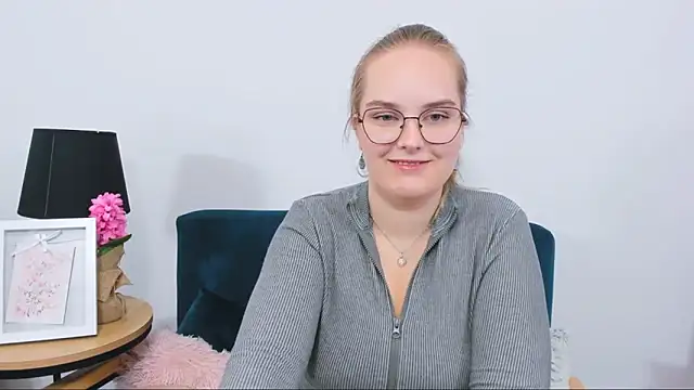 AliceCrazy69 online show from 15, 9, 2025