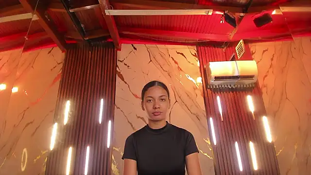 VictoriaDuart online show from 6, 3, 2026