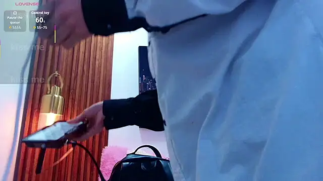 NoahXitrux online show from 26, 9, 2025