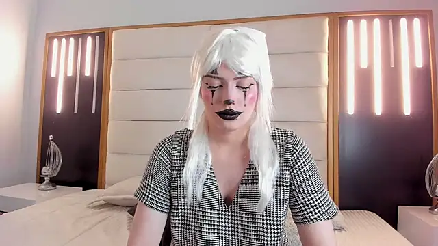 RebecaSnow online show from 15, 10, 2025