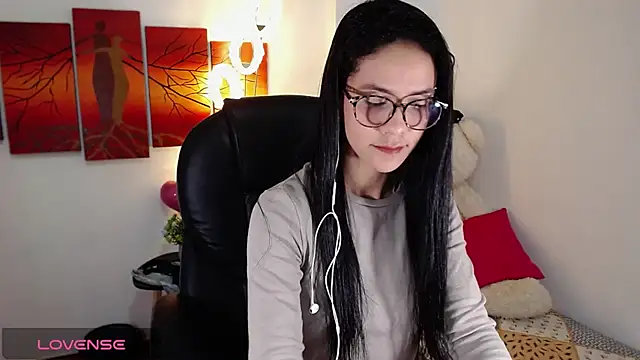 Ashley olivares online show from 5, 10, 2025