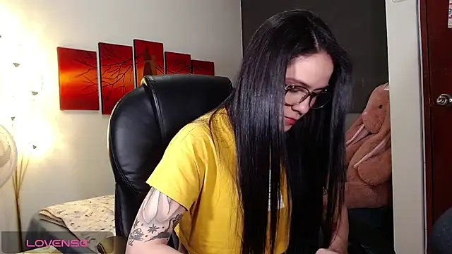 Ashley olivares online show from 4, 11, 2025