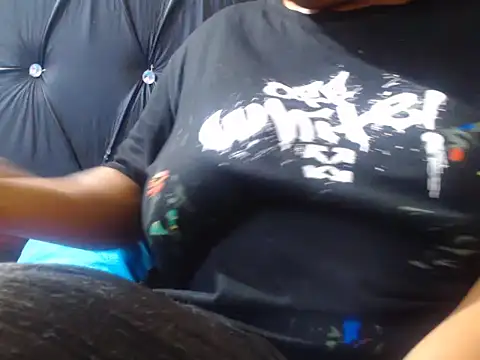 BeverlyQueen14 online show from 15, 11, 2025