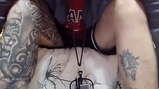 Snapshot of MRTATTWO chatting on 28, 9, 2025 MRTATTWO online show from 28, 9, 2025