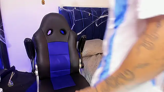 john mystic online show from 30, 10, 2025