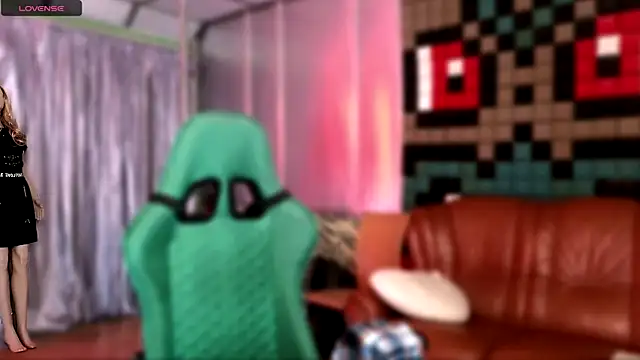 Snapshot of KatrinClark chatting on 22, 9, 2025 KatrinClark online show from 22, 9, 2025