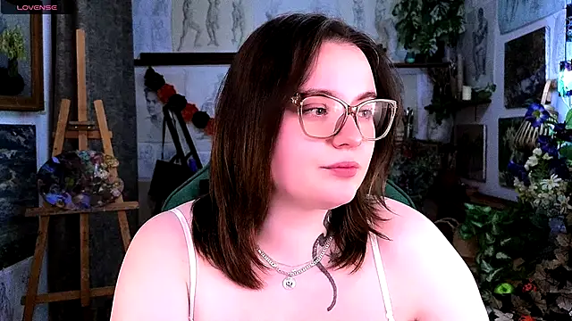 Snapshot of KatrinClark chatting on 7, 10, 2025 KatrinClark online show from 7, 10, 2025