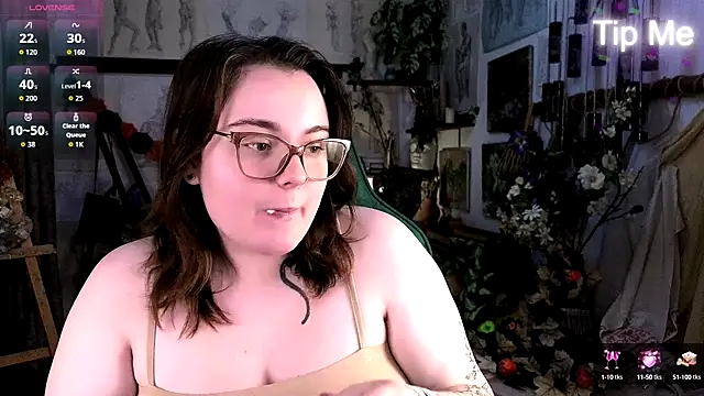 Snapshot of KatrinClark chatting on 13, 10, 2025 KatrinClark online show from 13, 10, 2025