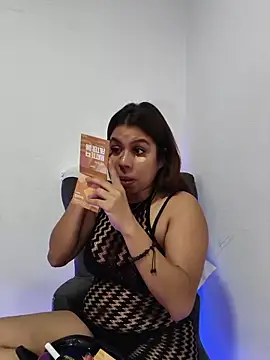 GabyMontenegro online show from 17, 2, 2026