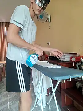 thienlong05 online show from 12, 10, 2025