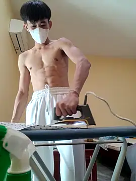 thienlong05 online show from 4, 11, 2025