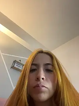 Snapshot of Little_ginger chatting on 24, 10, 2025 Little ginger online show from 24, 10, 2025