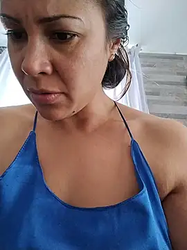 KittyHoleshot87 online show from 20, 3, 2026