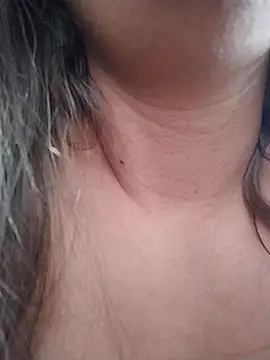Snapshot of KittyHoleshot87 chatting on 17, 6, 2026 KittyHoleshot87 online show from 17, 6, 2026