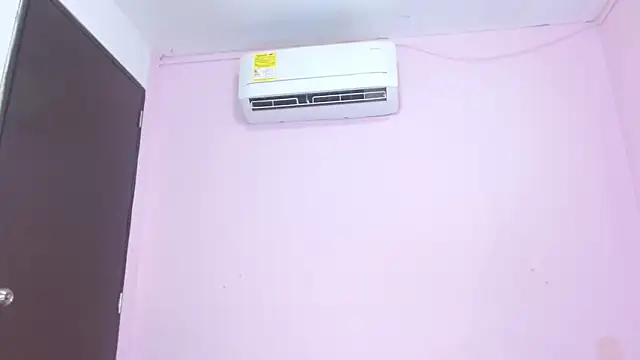 kiity horny  online show from 8, 10, 2025