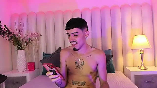 NikoStone  online show from 30, 10, 2025