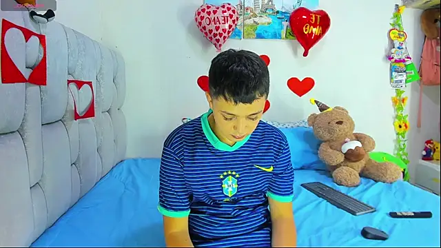 christopher Hot online show from 9, 2, 2026