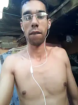 Snapshot of Dedede32 chatting on 15, 9, 2025 Dedede32 online show from 15, 9, 2025