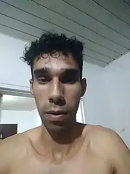 Snapshot of Dedede32 chatting on 20, 9, 2025 Dedede32 online show from 20, 9, 2025