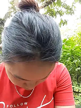 may-squirl online show from 25, 9, 2025