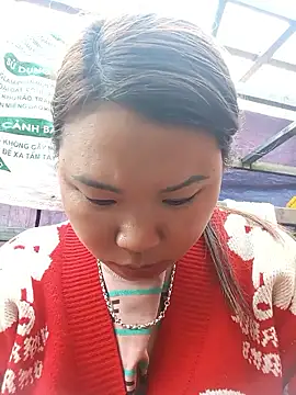 may-squirl online show from 22, 12, 2025