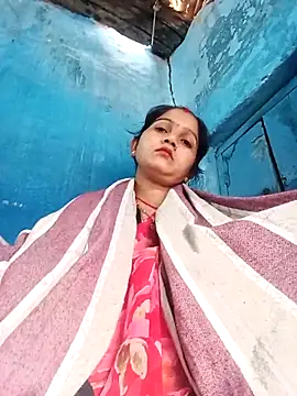 Jooli xx online show from 9, 4, 2026