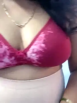 Snapshot of pinky_telugu_143 chatting on 13, 11, 2025 pinky telugu 143 online show from 13, 11, 2025