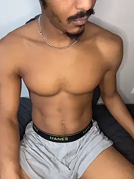 TRILLAHUNG online show from 4, 12, 2025