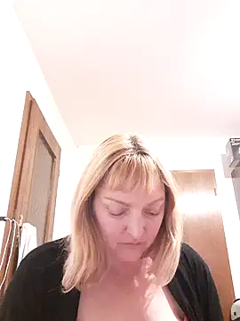 LiluLiluLilu online show from 27, 9, 2025