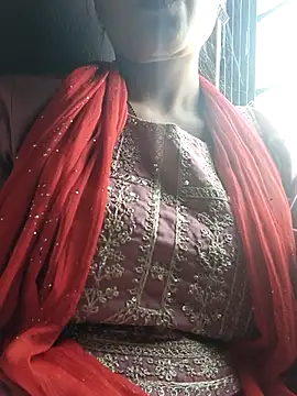 posewith online show from 16, 11, 2025