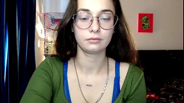 Snapshot of HotAnna2004 chatting on 13, 11, 2025 HotAnna2004 online show from 13, 11, 2025