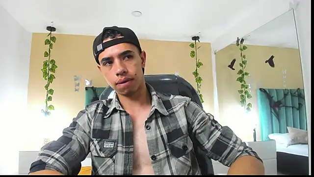 Muscle Scott online show from 24, 10, 2025