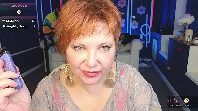 Kira Kenett online show from 25, 10, 2025