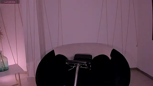 SussyBellX online show from 13, 2, 2026