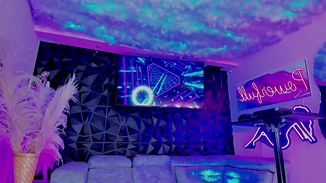 Snapshot of Naomy_Alvaradoo chatting on 21, 10, 2025 Naomy Alvaradoo online show from 21, 10, 2025