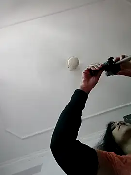 Deepa Sharma143 online show from 14, 9, 2025