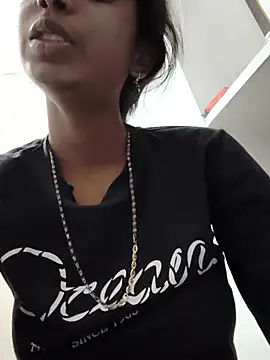 Hot-Soniya2 online show from 12, 11, 2025